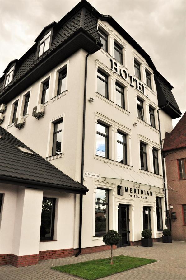 Hotel Meridian Brody Bagian luar foto